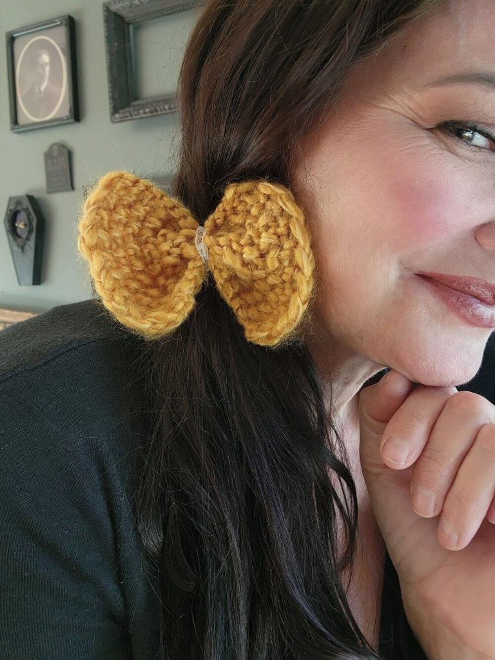 Knit Hair Bow, Handknitted Golden Yellow Ponytail Holder or Hair Band, Vintage L - Picture 1 of 10